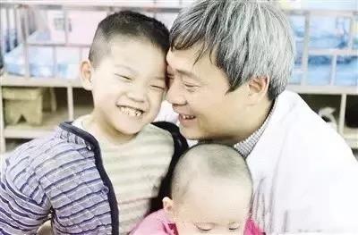 华亚公益 | 陶斯亮公益日记（十七）——白发为脑瘫患儿而生——记宋兆普医生
